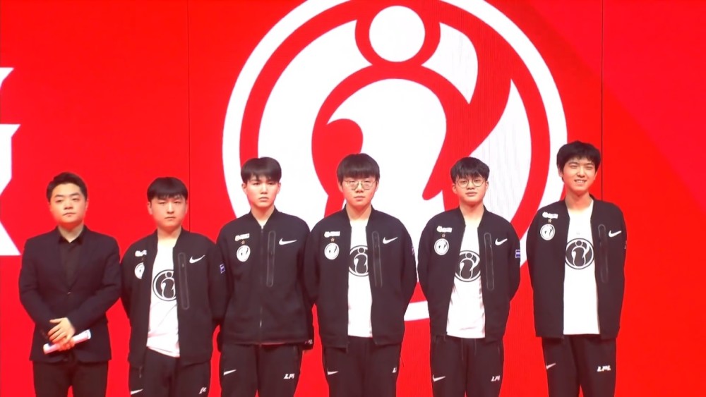 季中继续延 季中继续延