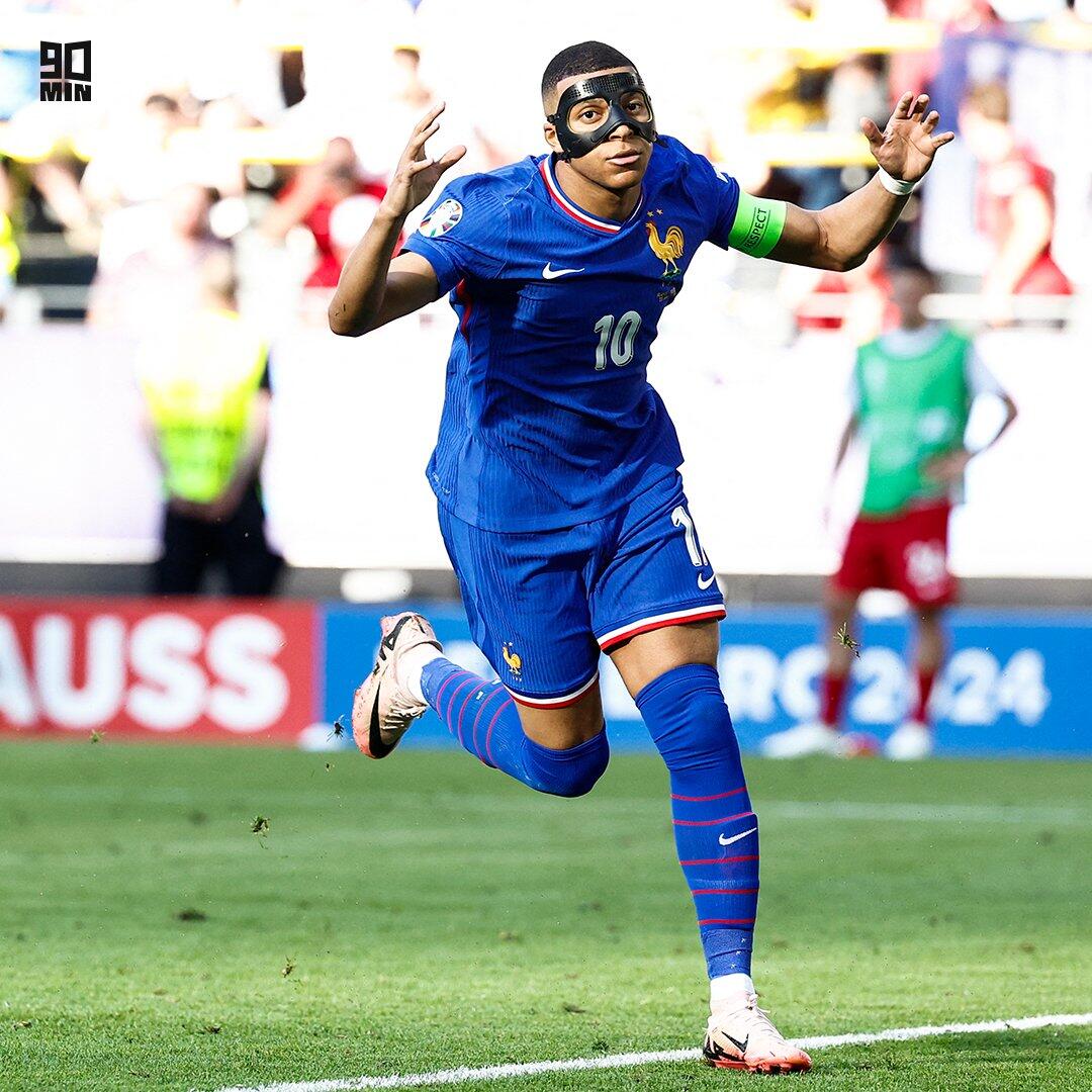 是两国足球 是两国足球